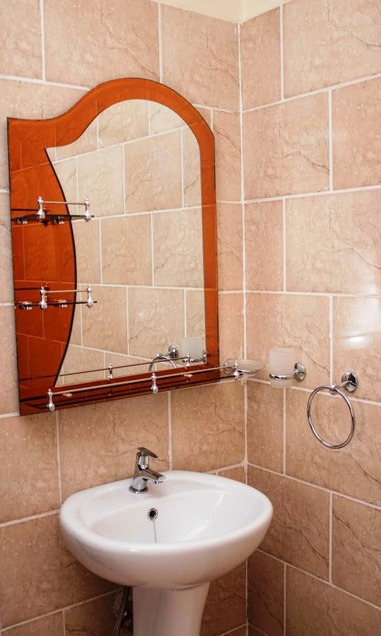 Royal Park Hotel Джінджа Екстер'єр фото