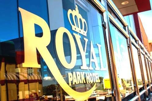 Royal Park Hotel Джінджа Екстер'єр фото